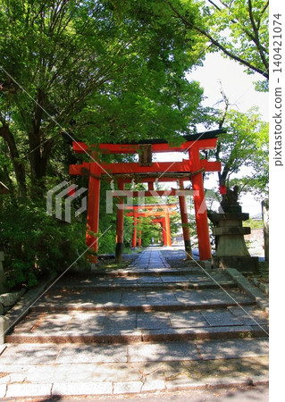 位於京都吉田山上的竹中稻荷神社。 140421074