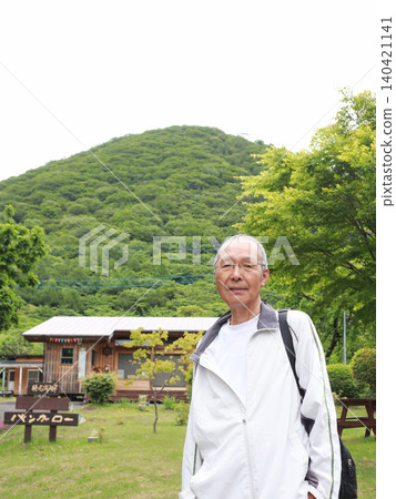 Tourism senior man Tourism senior man 140421141