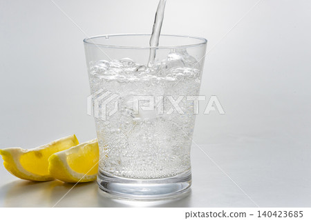 Carbonated drink: Lemon sour Carbonated drink: Lemon sour 140423685