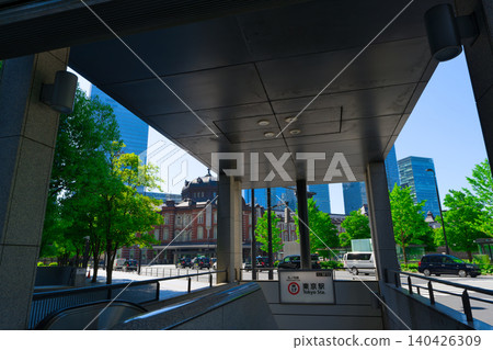 [Tokyo] May - Sightseeing from Tokyo Station via the Marunouchi Line 140426309