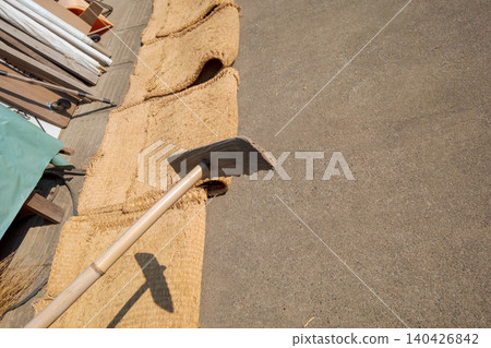 Sun-drying of rice husks Sun-drying of rice husks 140426842