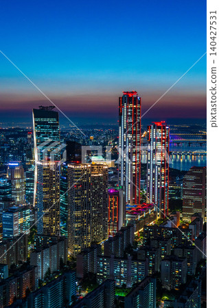 Stunning skyline of Yeouido financial district skyscrapers at sunset during early summer in Seoul, South Korea 140427531