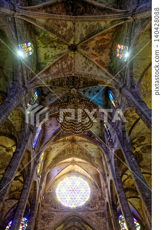 Interior of Catedral Basilica de Santa Maria de Mallorca - Spain 140428088