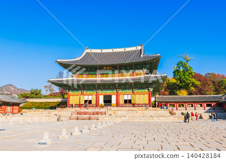 Autumn in Seoul, Changdeokgung Palace, Injeongjeon Autumn in Seoul, Changdeokgung Palace, Injeongjeon 140428184