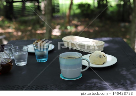 Coffee and table on a cafe table 140428758