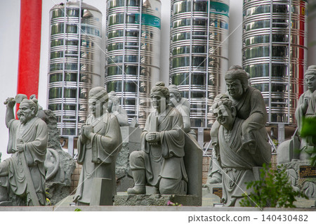 largest Buddhist temple Thean Hou Kuala Lumpur. facade decorated Chinese denlong largest Buddhist temple Thean Hou Kuala Lumpur. facade decorated Chinese denlong 140430482