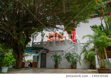 largest Buddhist temple Thean Hou Kuala Lumpur. facade decorated Chinese denlong largest Buddhist temple Thean Hou Kuala Lumpur. facade decorated Chinese denlong 140430486