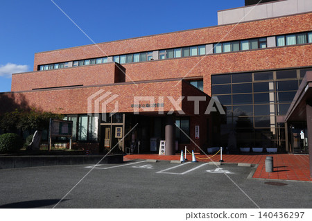 Koshu City Shioyama Library 140436297