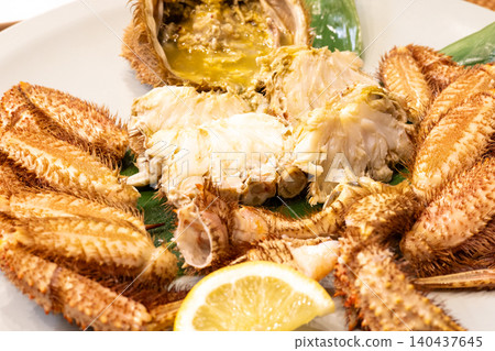 Delicious hairy crab from Hokkaido Delicious hairy crab from Hokkaido 140437645