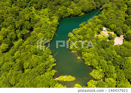 Kamachi, surrounded by fresh greenery, Otari Village, Nagano Prefecture (aerial photograph taken by drone) Kamachi, surrounded by fresh greenery, Otari Village, Nagano Prefecture (aerial photograph taken by drone) 140437921