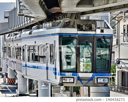 Shonan Monorail of gliding sky Shonan Monorail of gliding sky 140438271