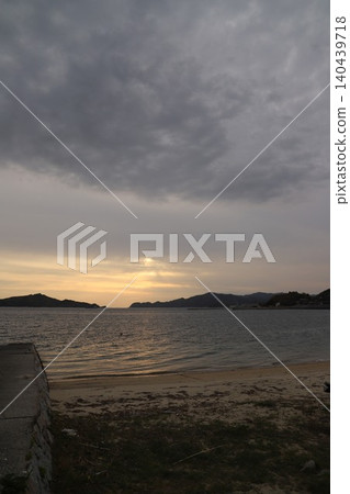 魔幻時刻,瀨戶內海,日落,天空,漸變,暮光,晚霞,全球環境,背景素材 魔幻時刻,瀨戶內海,日落,天空,漸變,暮光,晚霞,全球環境,背景素材 140439718