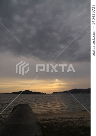 魔幻時刻,瀨戶內海,日落,天空,漸變,暮光,晚霞,全球環境,背景素材 魔幻時刻,瀨戶內海,日落,天空,漸變,暮光,晚霞,全球環境,背景素材 140439722