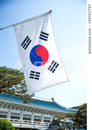 Taegeukgi and the Blue House Taegeukgi and the Blue House 140441787
