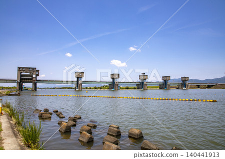 The scenery of the Chikugo Dam on the Chikugo River 140441913