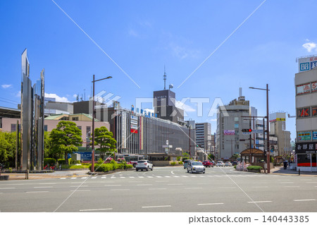 A view of Nishitetsu Kurume Station on the Nishitetsu Omuta Line. 140443385