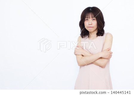 一位冷女士 140445141