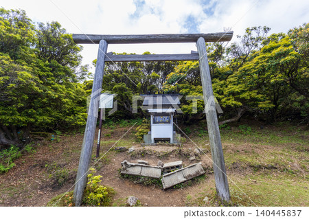 入道岳，椿大神社的內宮，位於山頂 140445837