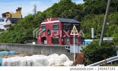 Himakajima Island: A police station shaped like an octopus Himakajima Island: A police station shaped like an octopus 140447145