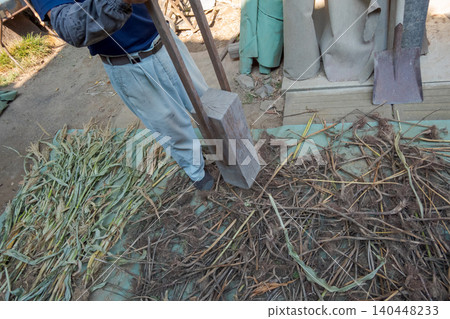 farmer, farmhouse, male 140448233