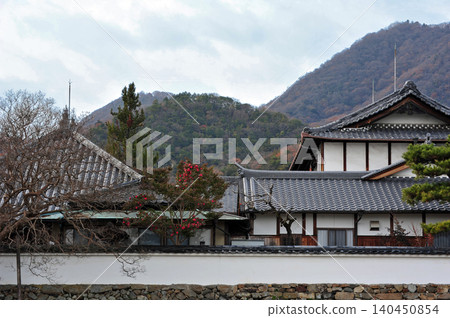 Ishimitsu-ji Temple and Mount Futakami Ishimitsu-ji Temple and Mount Futakami 140450854