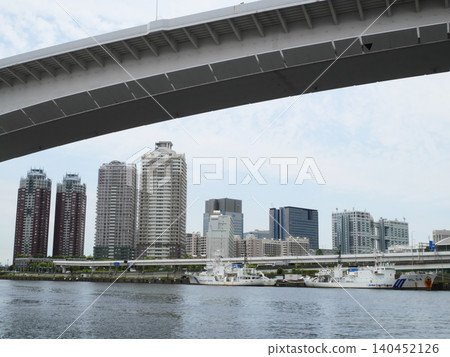 從海邊眺望高樓公寓 | 台場 從海邊眺望高樓公寓 | 台場 140452126