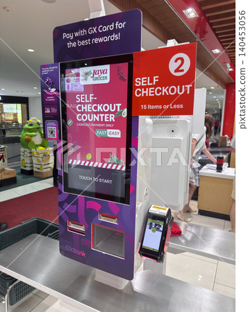 Self-checkout at Jaya Grocer, Penang, offers easy payment solutions for customers Self-checkout at Jaya Grocer, Penang, offers easy payment solutions for customers 140453056