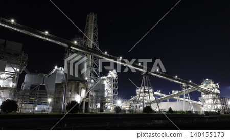 日本製紙石卷fEC Hibarino發電廠夜景(宮城縣石卷市) 日本製紙石卷fEC Hibarino發電廠夜景(宮城縣石卷市) 140455173