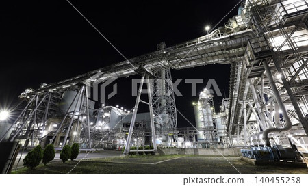Night view of the Nippon Paper Ishinomaki fEC Hibarino Power Plant (Ishinomaki City, Miyagi Prefecture) 140455258