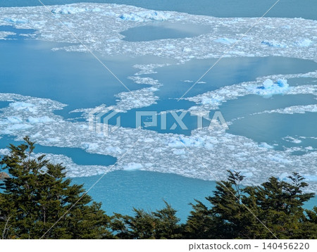 Perito Moreno Glacier under changing Patagonian light Perito Moreno Glacier under changing Patagonian light 140456220
