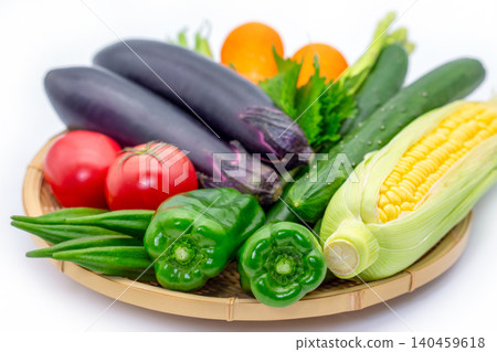 Assorted summer vegetables 140459618