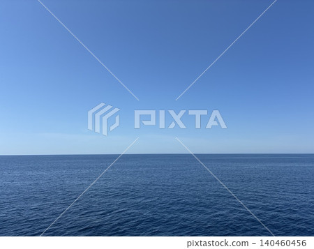 只有大海和天空 只有大海和天空 140460456