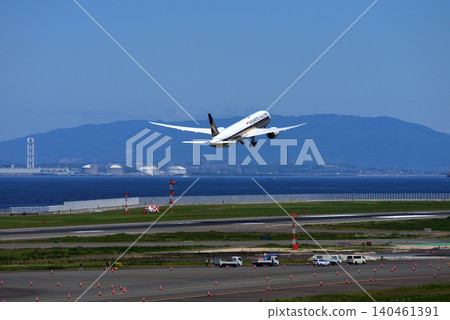 Centrair Airport on a clear early summer day 140461391