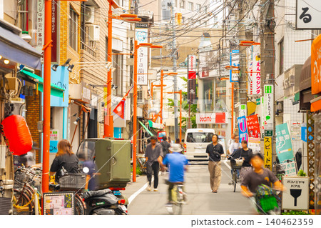 東京西武新宿線直方站商店街 東京西武新宿線直方站商店街 140462359
