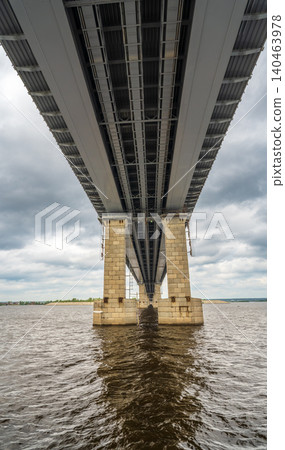 The large Zaimishchensky automobile bridge across the Volga River near Kazan, Russia 140463978