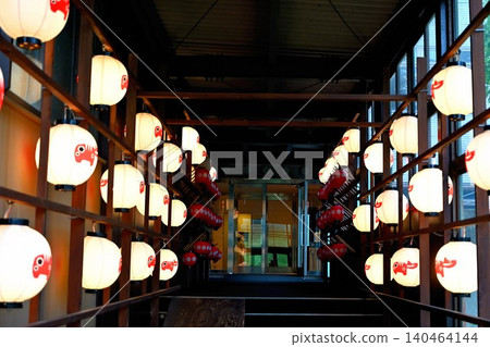 Lanterns decorating the entrance 140464144