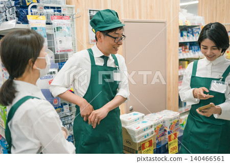 超級市場 超市 店員 140466561