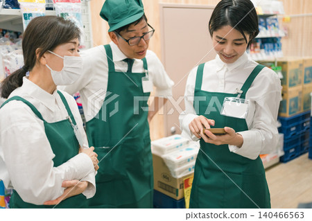 super market, supermarket, morning assembly 140466563