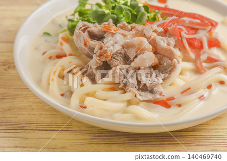 冷豆漿烏龍麵配豬肉涮涮鍋 140469740