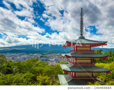 The Chureito Pagoda at Arakurayama Sengen Park and Mount Fuji shrouded in clouds (Fujiyoshida City, Yamanashi Prefecture) The Chureito Pagoda at Arakurayama Sengen Park and Mount Fuji shrouded in clouds (Fujiyoshida City, Yamanashi Prefecture) 140469884