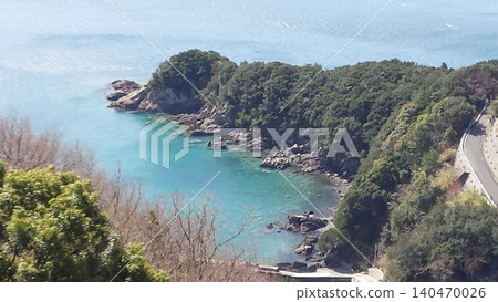 Emerald green sea Emerald green sea 140470026
