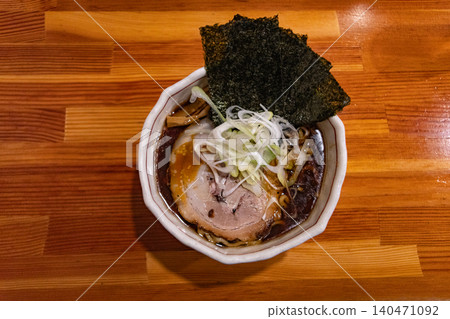富山黑拉麵，富山縣高岡市特產美食 140471092