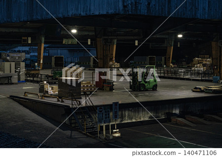 Nighttime transportation company, nighttime logistics warehouse, logistics, transportation, logistics, transport, forklift, truck, cargo, work Nighttime transportation company, nighttime logistics warehouse, logistics, transportation, logistics, transport, forklift, truck, cargo, work 140471106