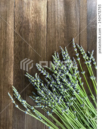 Lavandin type lavender (vertical) Lavandin type lavender (vertical) 140478765