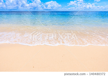 Beautiful sandy beaches under a clear sky and crystal-clear tropical waters. 140480372