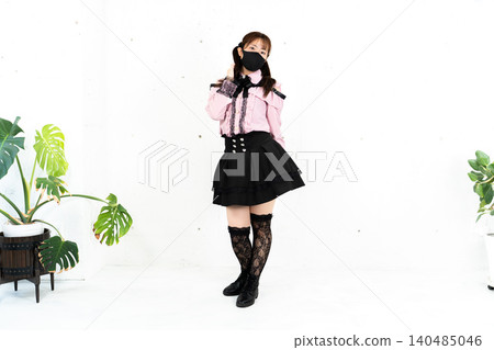 身著偶像服裝的女子 140485046