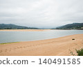 Beautiful view of Ensenada beach, en Rodiles. Villaviciosa, Asturias 140491585