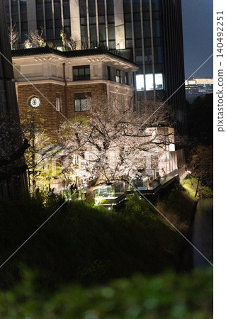 Nighttime illumination of cherry blossoms on the terrace of Kudan Kaikan Nighttime illumination of cherry blossoms on the terrace of Kudan Kaikan 140492251