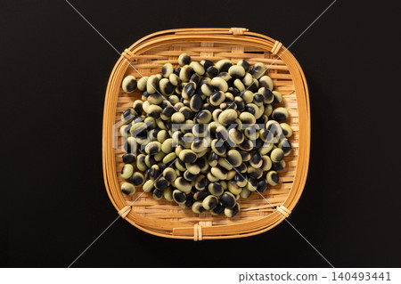 [Yamagata Prefecture-grown soybeans] Kurakake beans 140493441