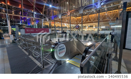 Escalator at London Paddington Station Escalator at London Paddington Station 140495536